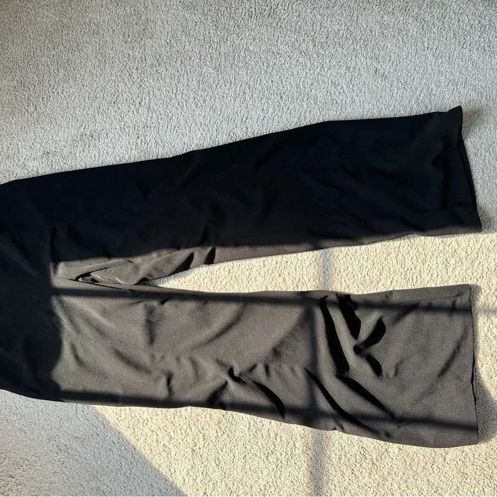 Shoes size 40 dresses size L and jeans size 10 - Picture 1 of 16